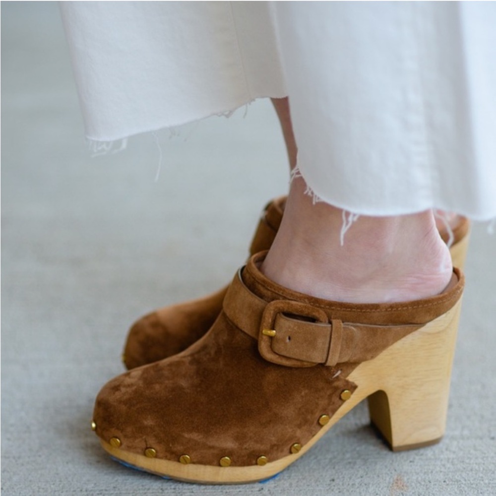 VERONICA BEARD
Dacey Suede Heeled Mules